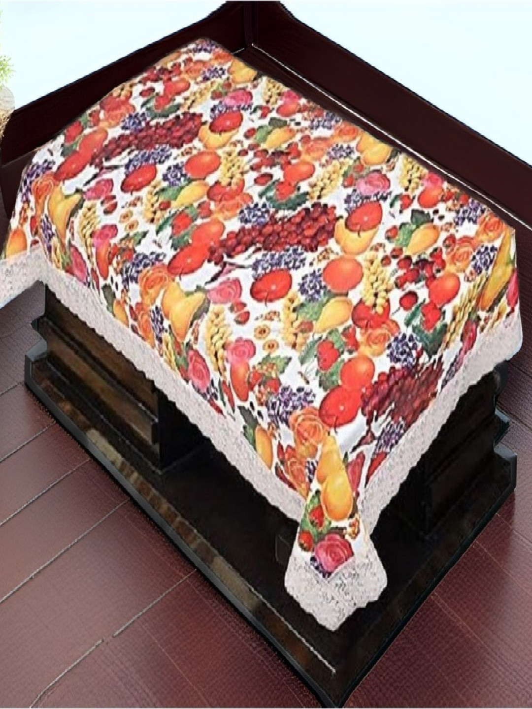 REVEXO Red and White Printed 4-Seater Table Cover