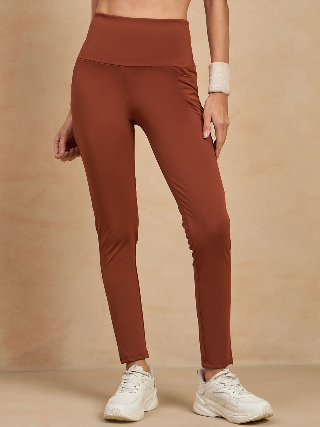 COLOR CAPITAL Women Skinny Fit Antimicrobial Tights