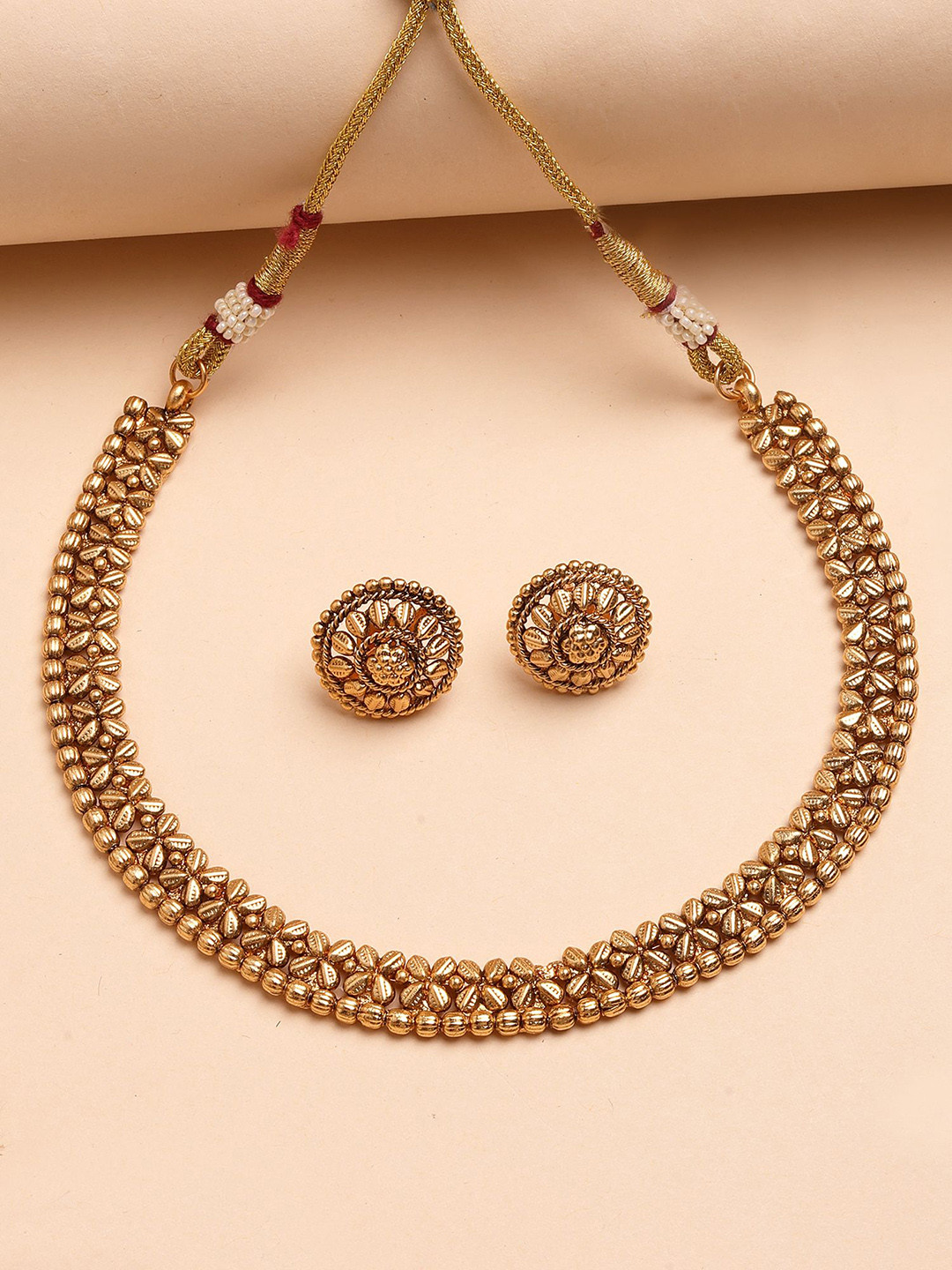 KARATCART Gold-Plated Floral Design Engraved Necklace and Earrings