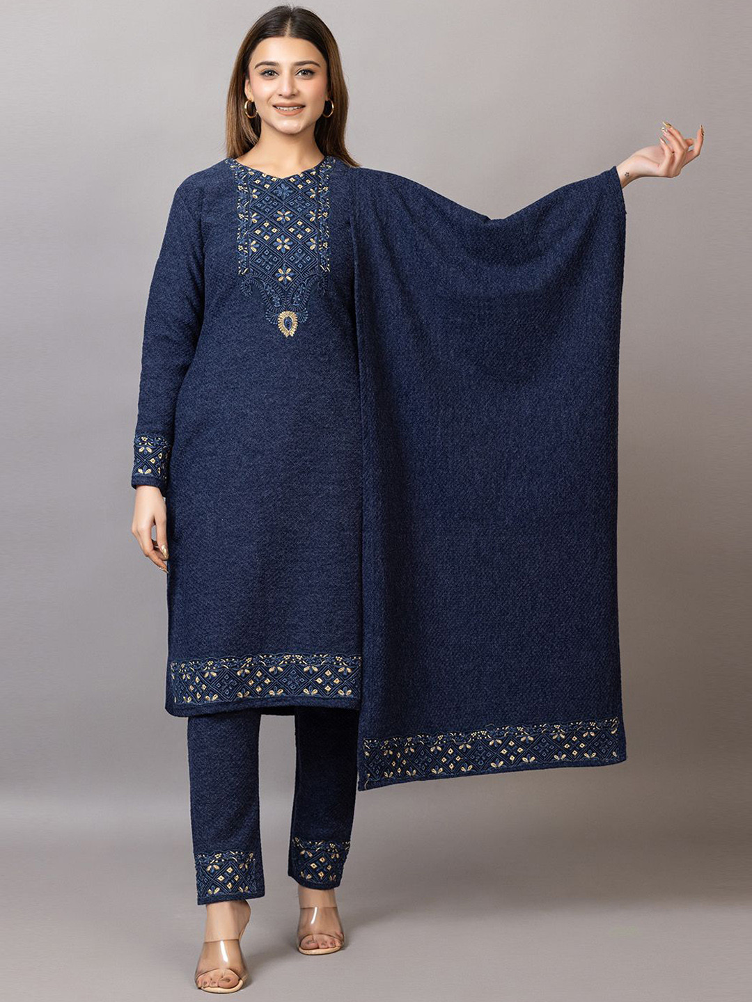 Wool's Kart Geometric Embroidered Thread Work Straight Kurta With Trouser & Dupatta
