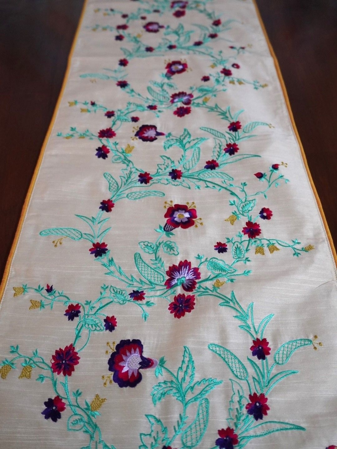 TARA- Sparkling Homes 4/6 Seater Embroidered Cream Green Reversible Dining Table Runner
