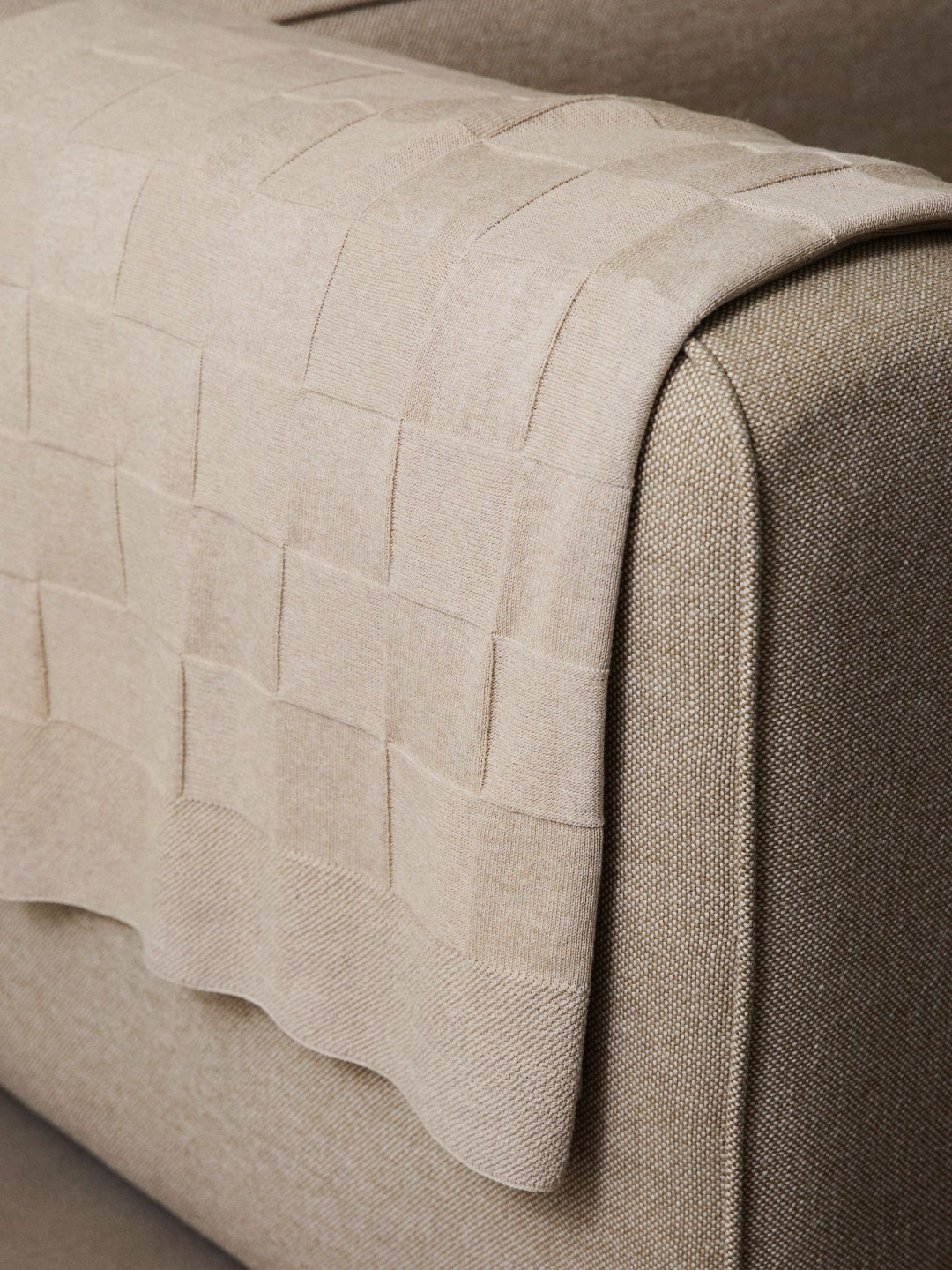 H&M Beige-Coloured Knitted Cotton Blanket