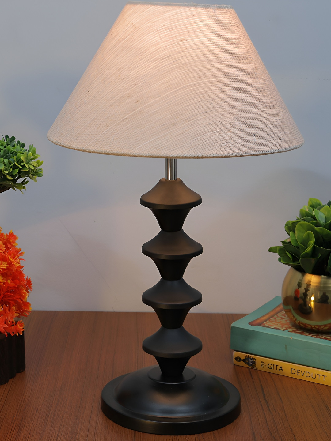 Homesake Beige and Black Metal Frustum Shaped Table Lamp