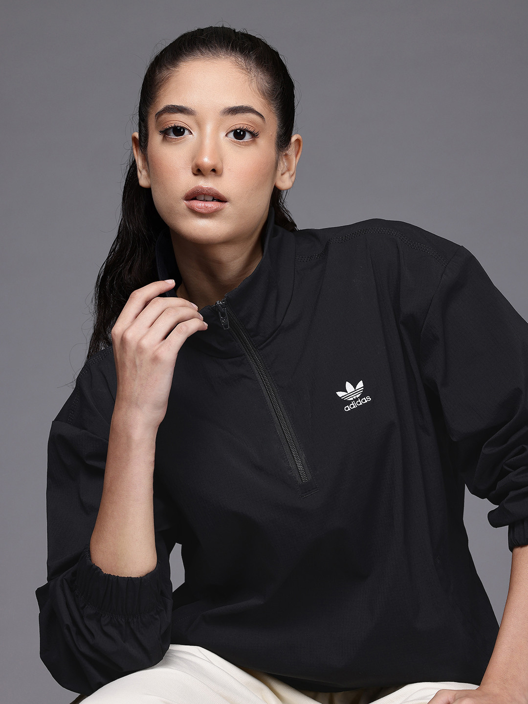 ADIDAS Originals Brand Logo Embroidered Essentials Ripstop Tailored Jacket