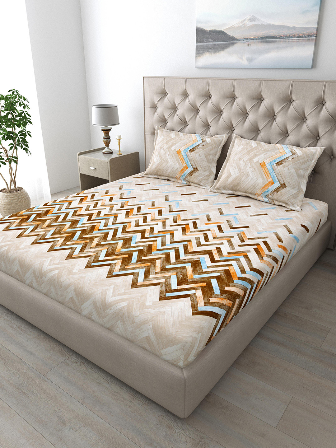 MAFATLAL Jaipuri Brown Chevron Cotton 186 TC King Fine Bedsheet with 2 Pillow Covers-108 x 108 inches
