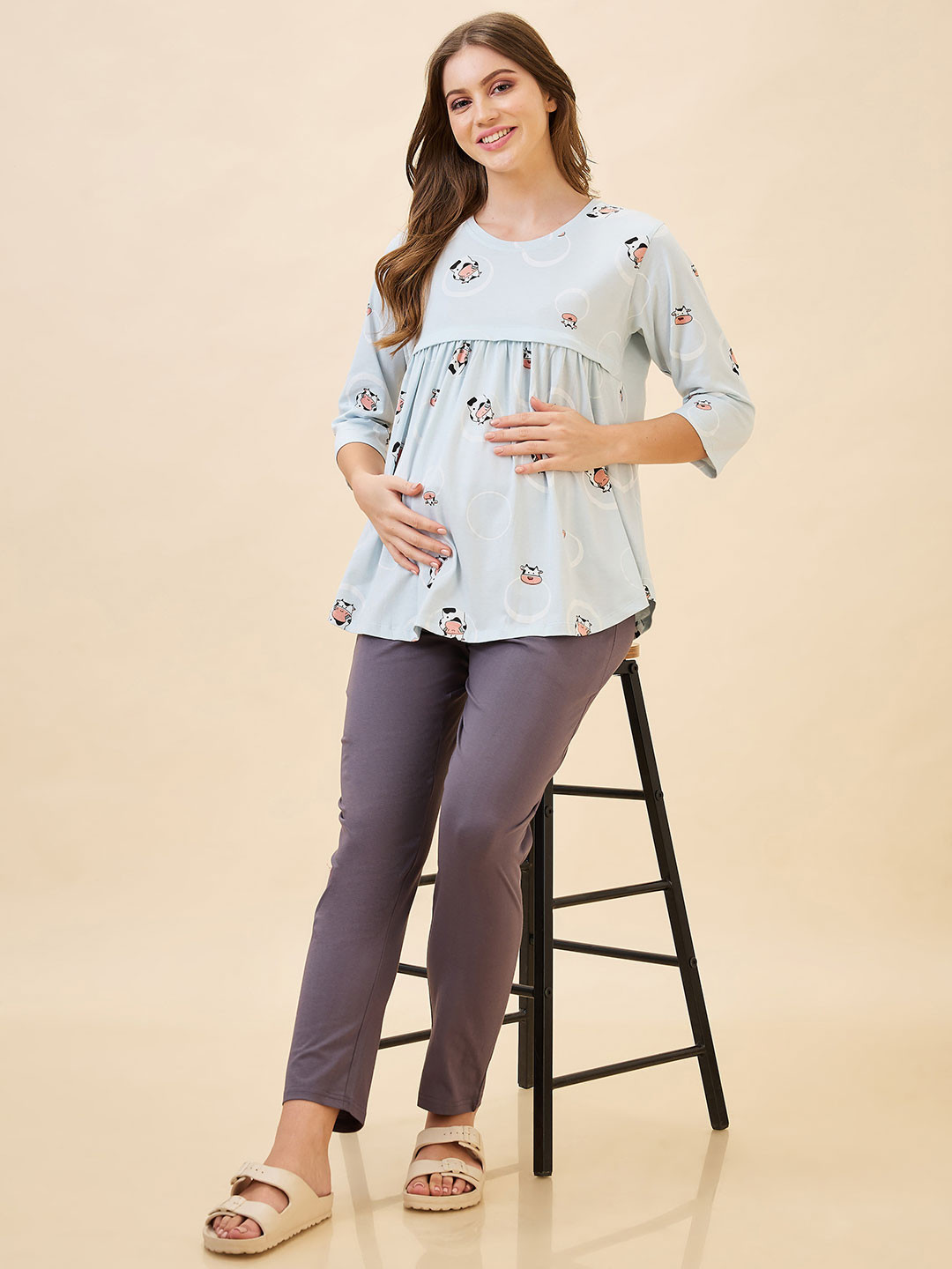 AV2 Women Pure Cotton Printed Maternity Top & Pyjama Night suit