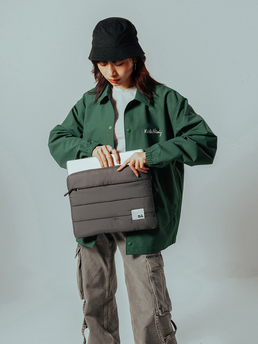 DailyObjects Unisex Slate Gray Stria Laptop Sleeve