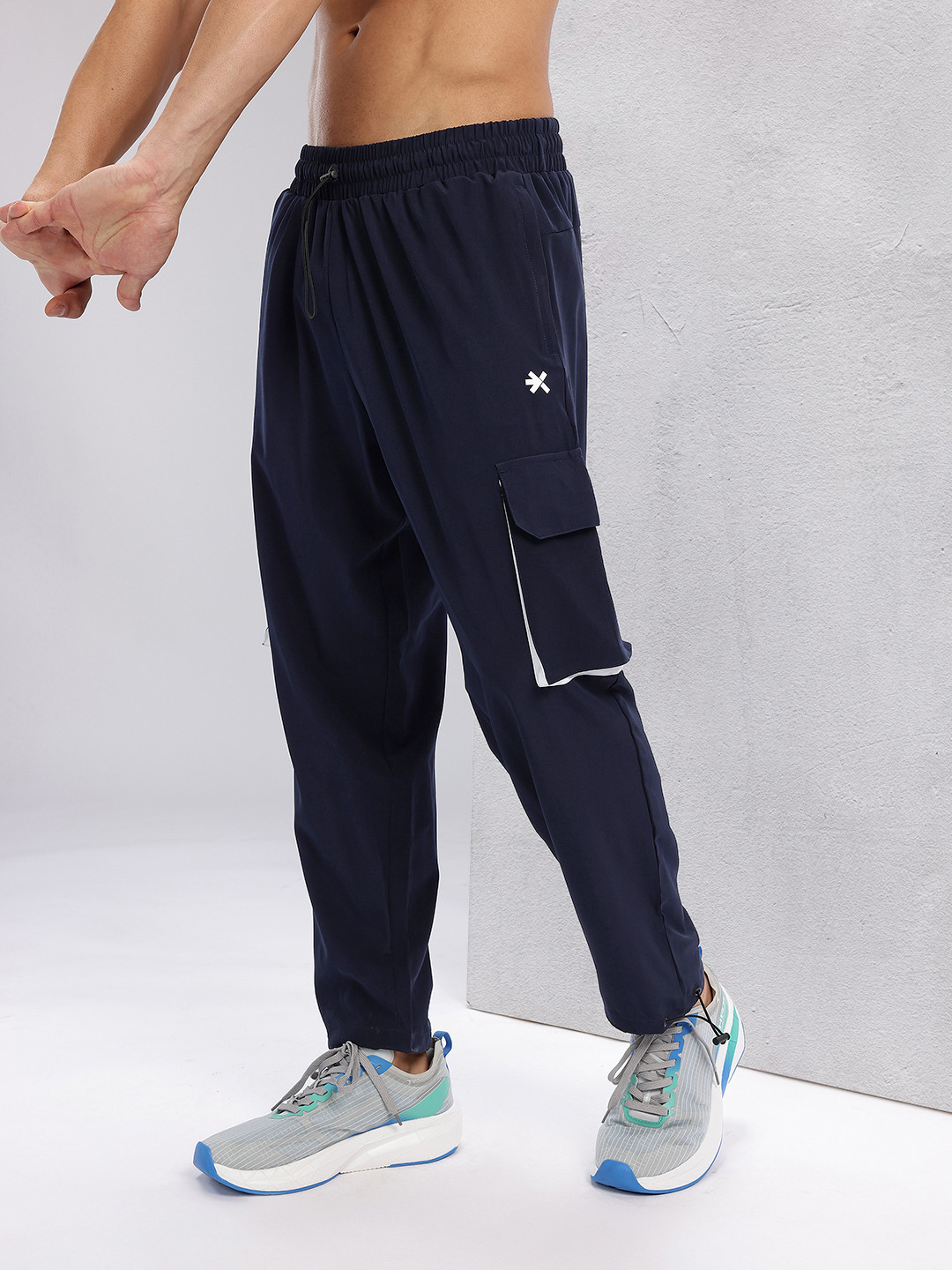 HRX by Hrithik Roshan Men Cargo-Style Relaxed Training Parachute Track Pants