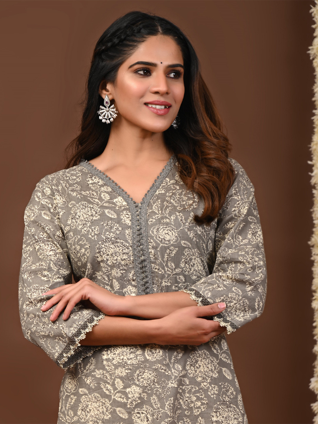 Rimeline Floral Printed V-Neck Pure Cotton Straight Kurtas