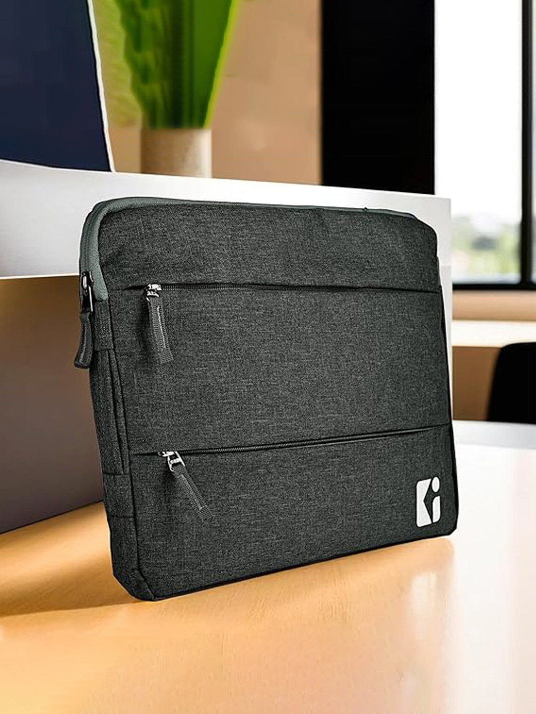 Kuber Industries Black 2 Zipper Compartment Laptop Sleeve 15.6 Inch with Adjustable Strap