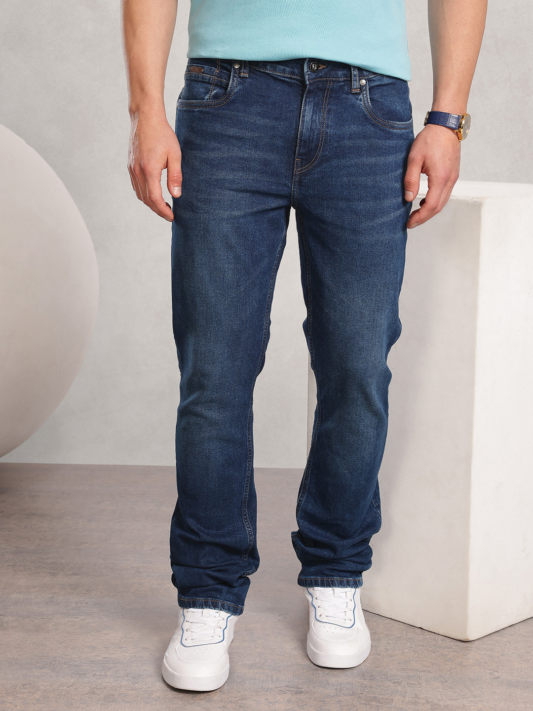 Nautica Men Straight Fit Light Fade Stretchable Jeans