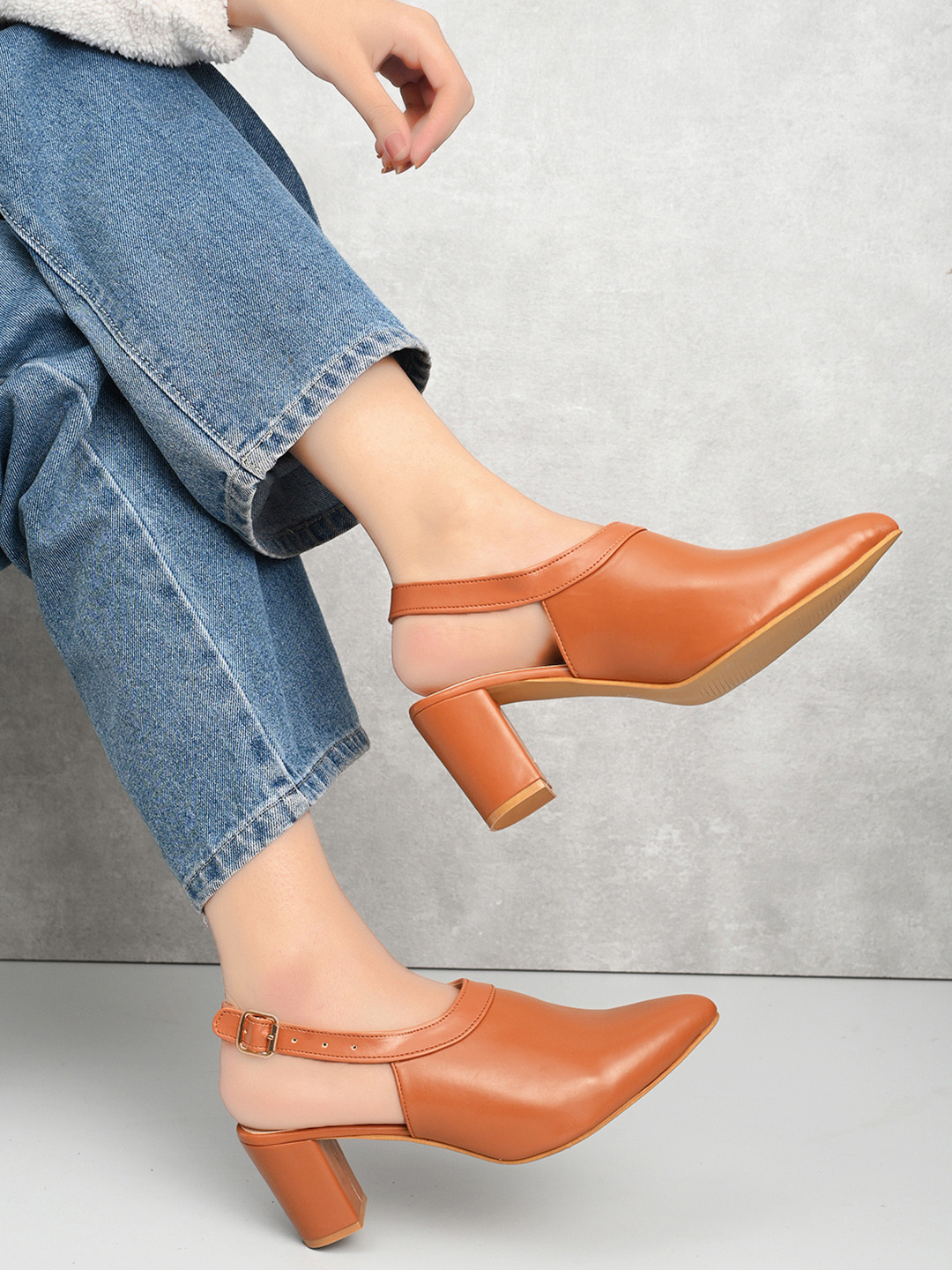 XE Looks Beautiful Slingback Heel Sandals