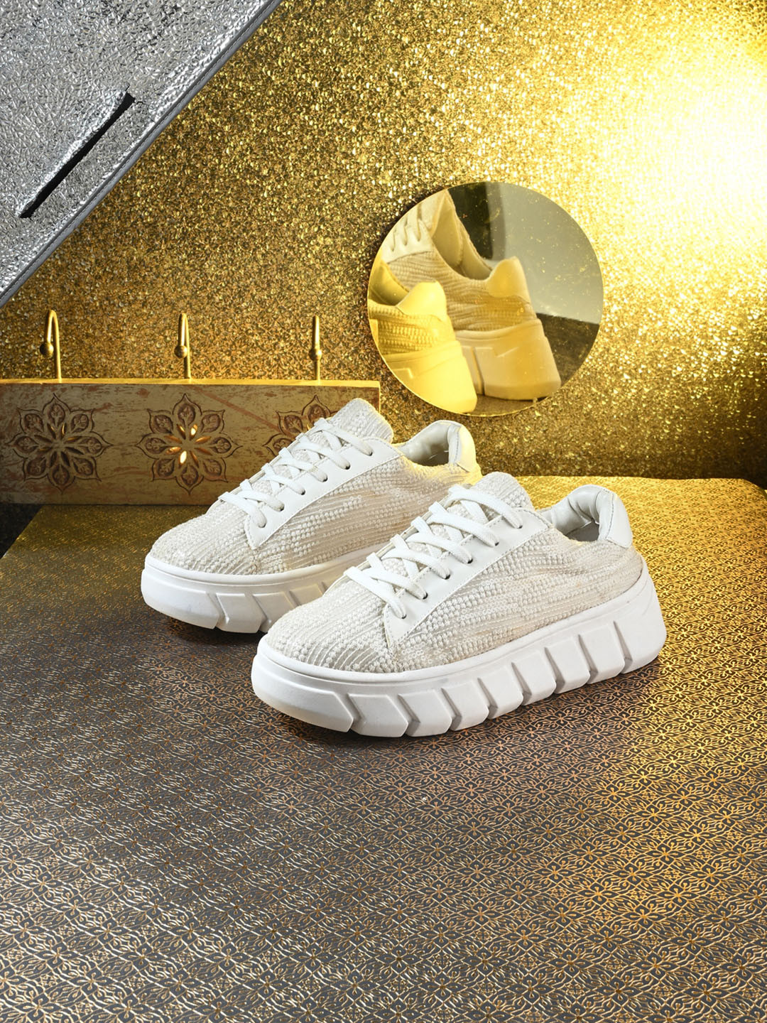 Fresh 1947 Feet Women Beaded Customized Ethnic Sneakers