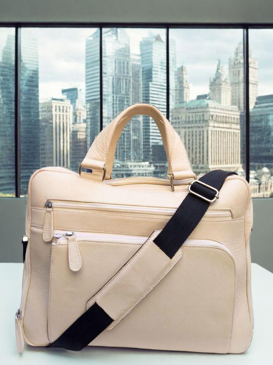 PERKED Unisex Humble Solid Structured Leather Handheld Bag