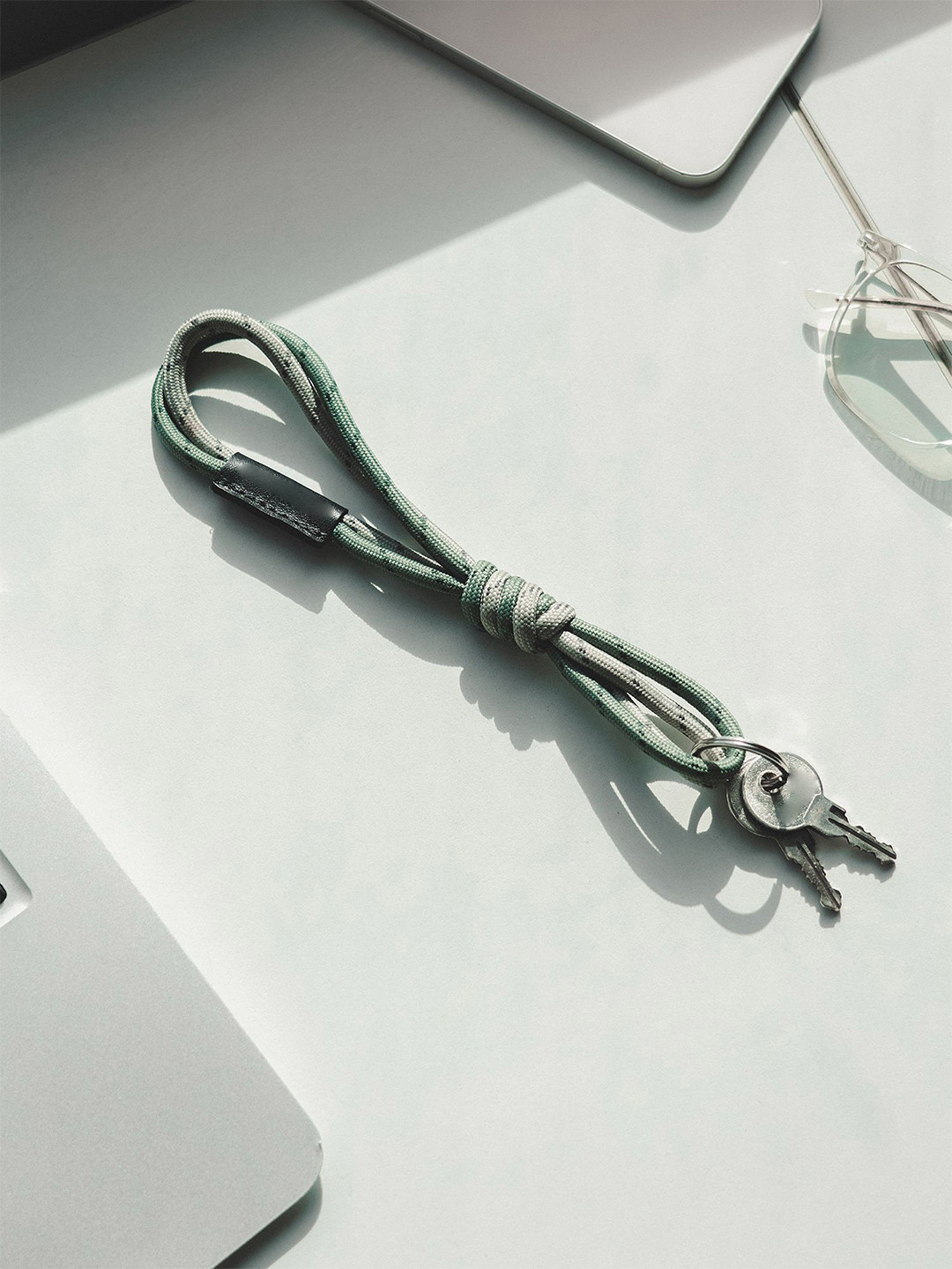 DailyObjects Grey & Green Tether Keyring