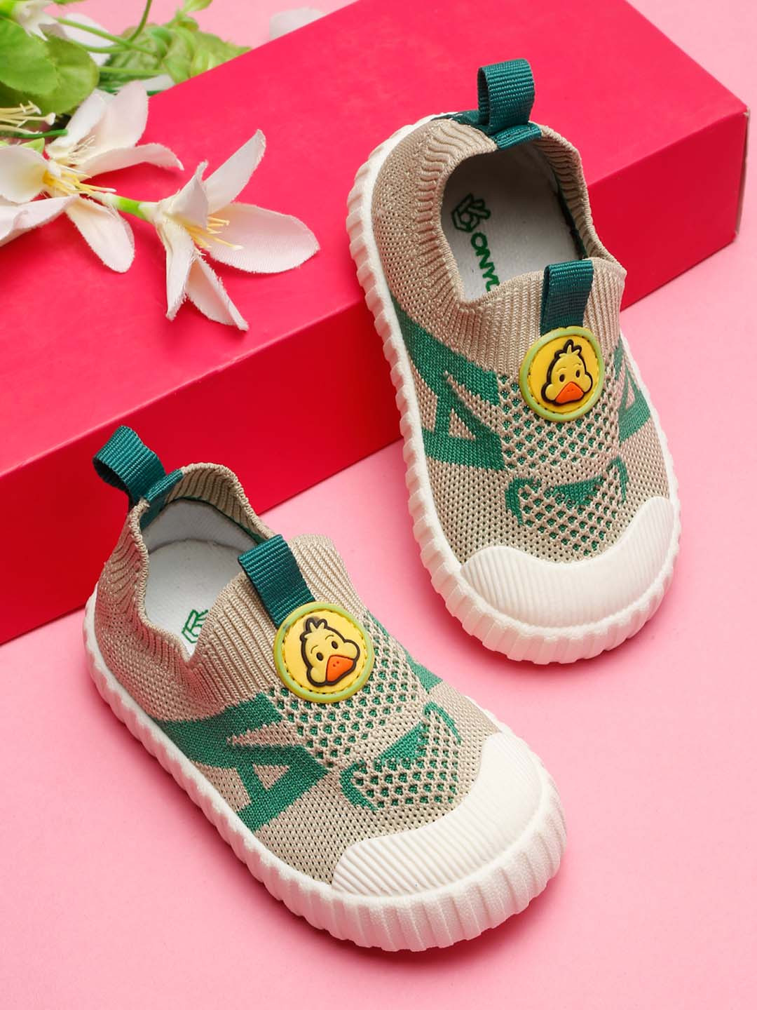 ONYC Kids Woven Design Flyknit Slip-On Sneakers