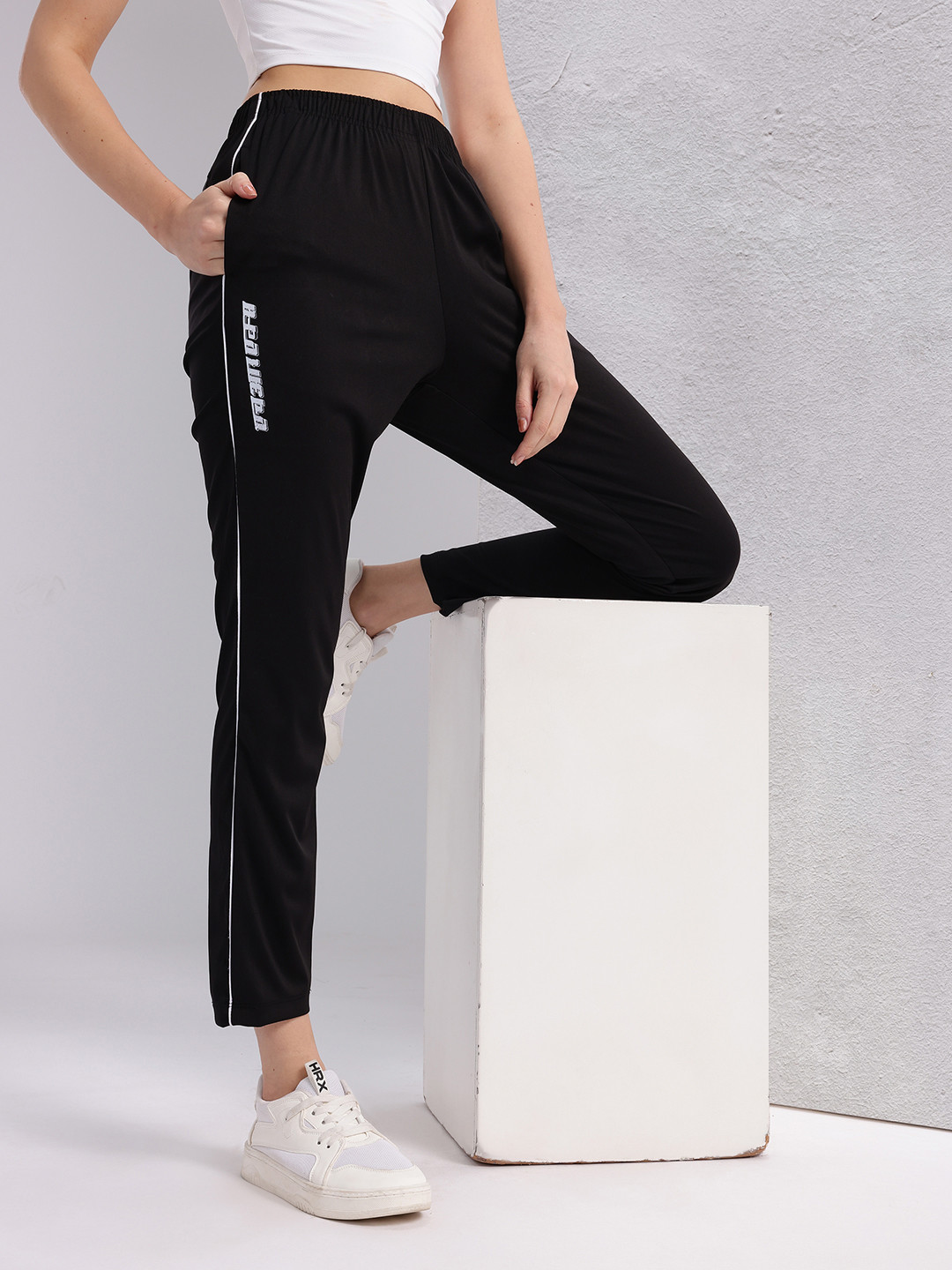 HRX by Hrithik Roshan Women Lifestyle Side Stripe Track Pants