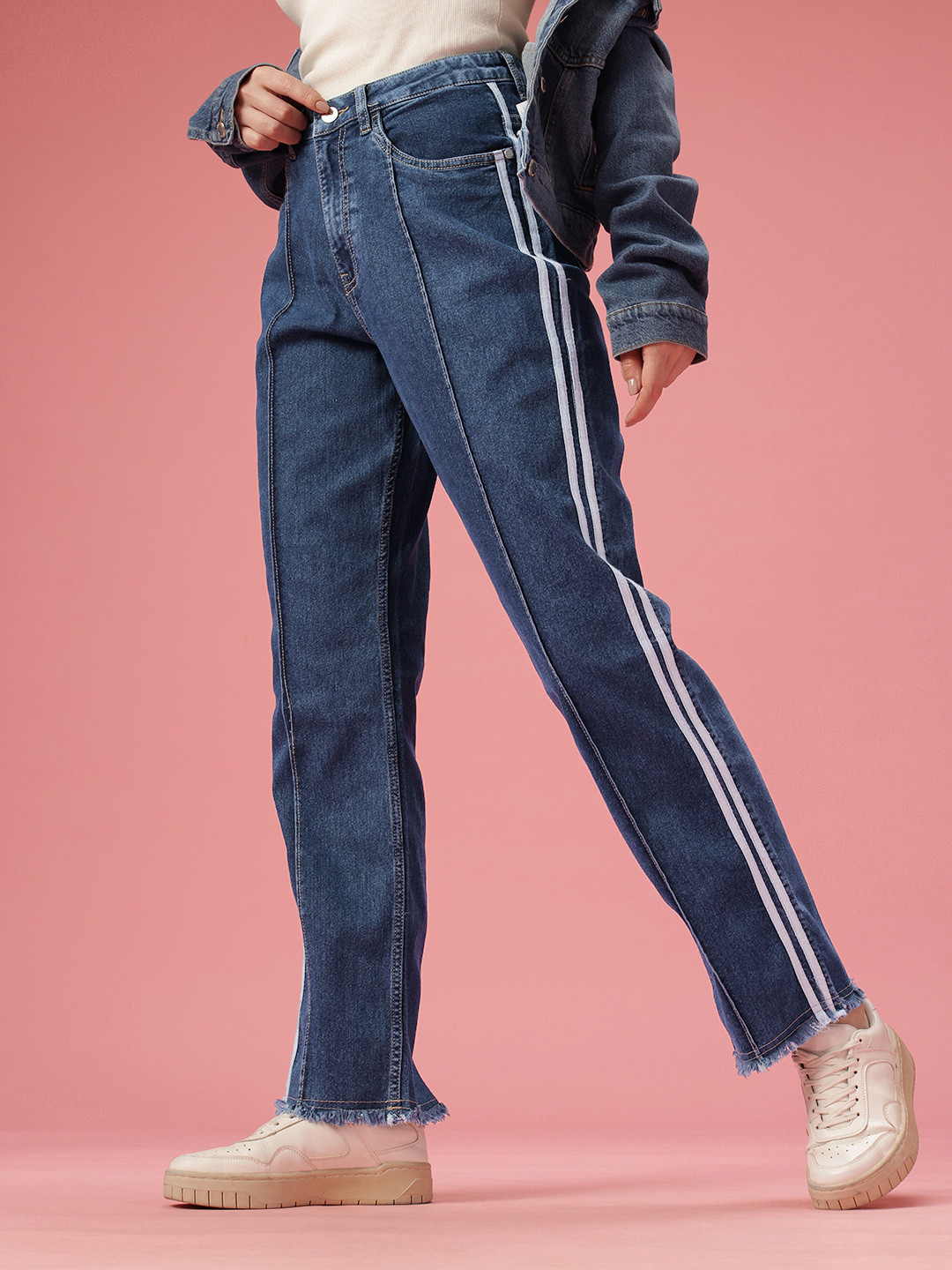 DressBerry Women Dad Fit Panelled Stretchable Jeans with Side Stripes