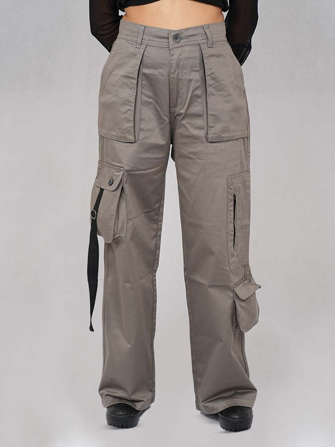 THE NOMHERD Men Relaxed Loose Fit High-Rise Cargos Trousers