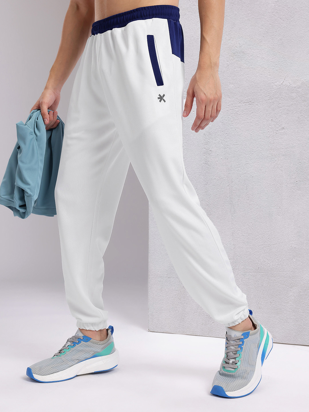 HRX by Hrithik Roshan Men Contrast Waistband Rapid-Dry Running Joggers
