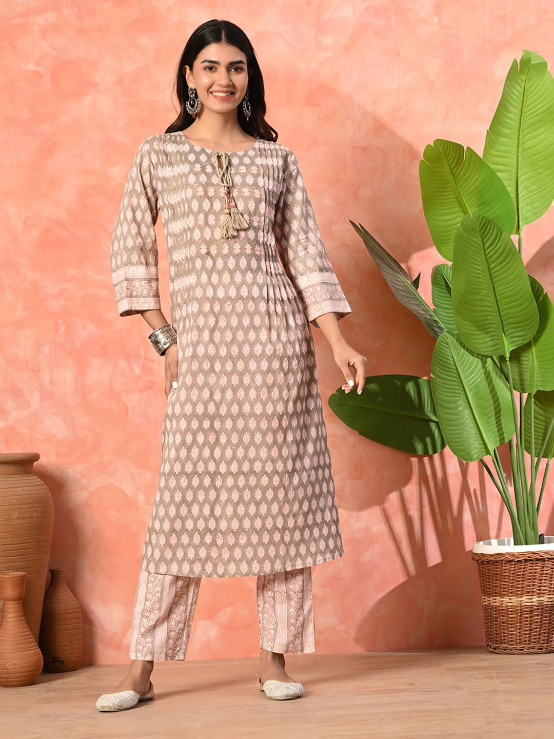 Sangria Women Grey Cotton printed kurta and pant set