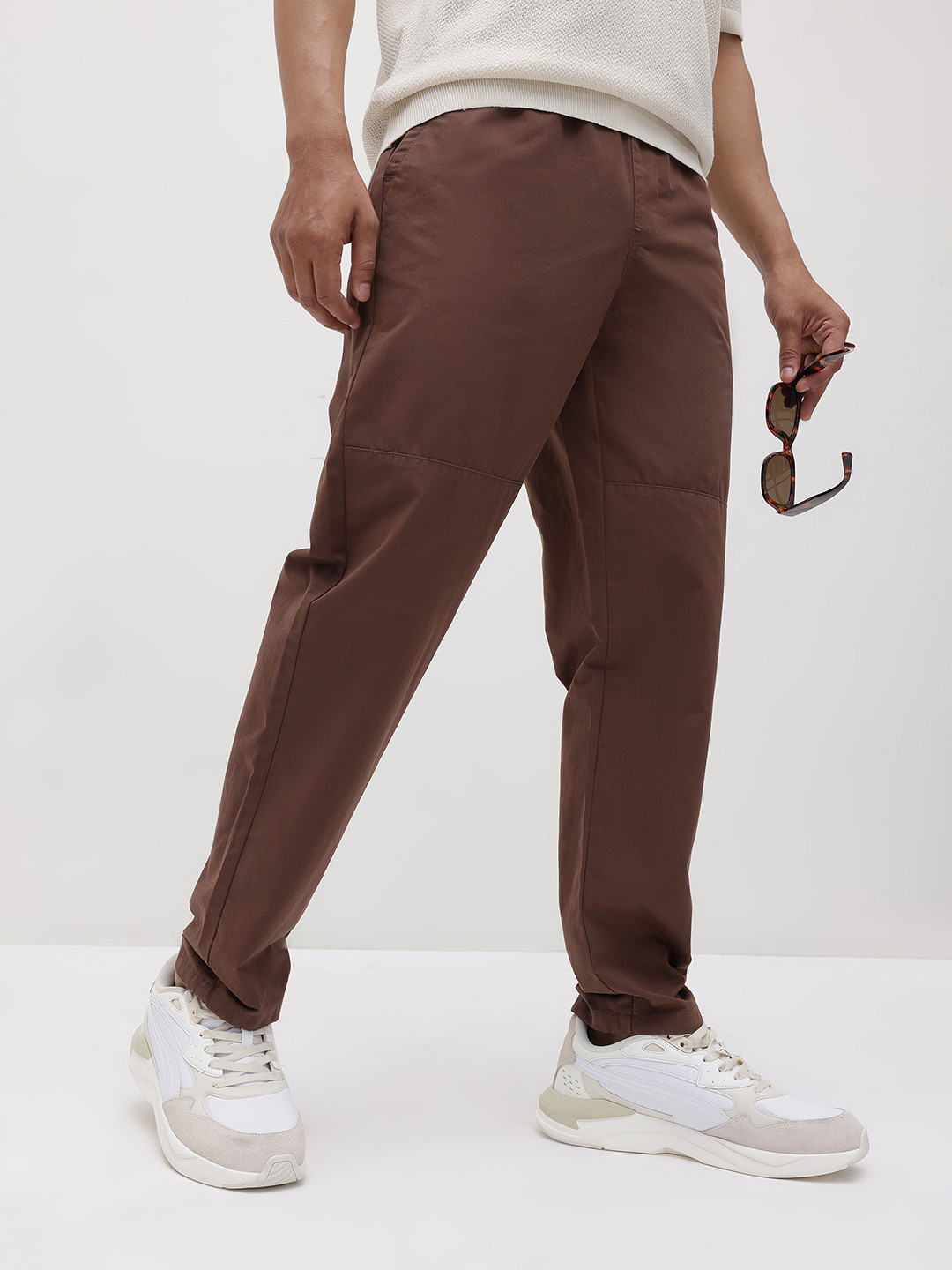 The Roaster Life Co. Men Relaxed Fit Mid-Rise Chinos Trousers