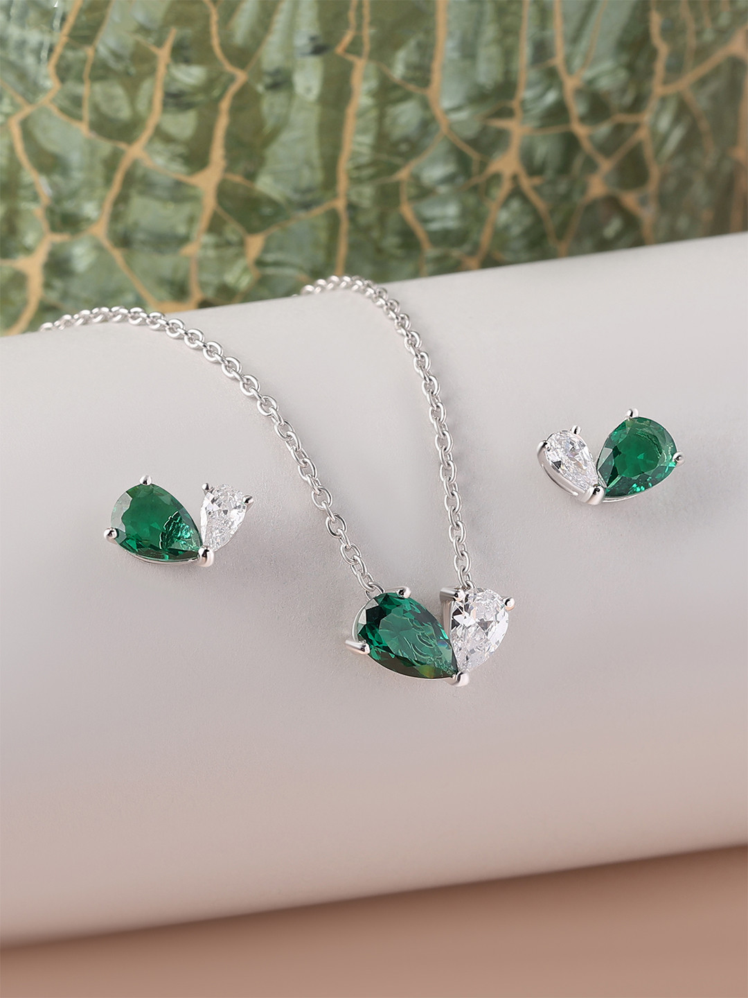 Ornate Jewels 925 Sterling Silver Rhodium-Plated Emerald Stone Studded Jewellery Set