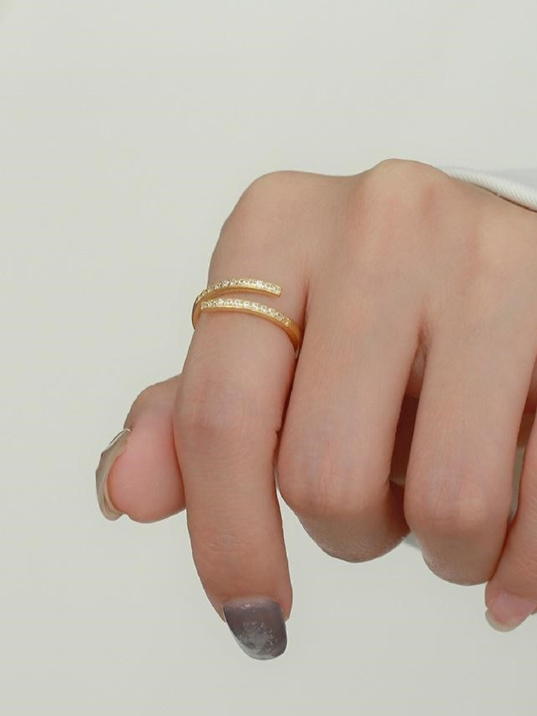 ISHKAARA Gold-Plated Stone Studded Mystical Kiss Finger Ring