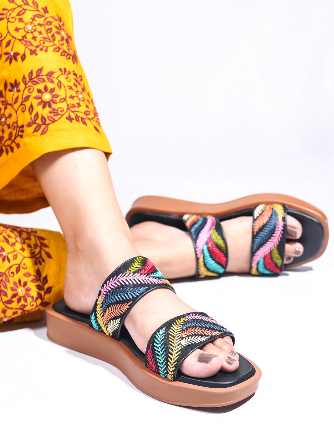 TRYME Girl Synthetic Leather Flatform Round Toe Sandals