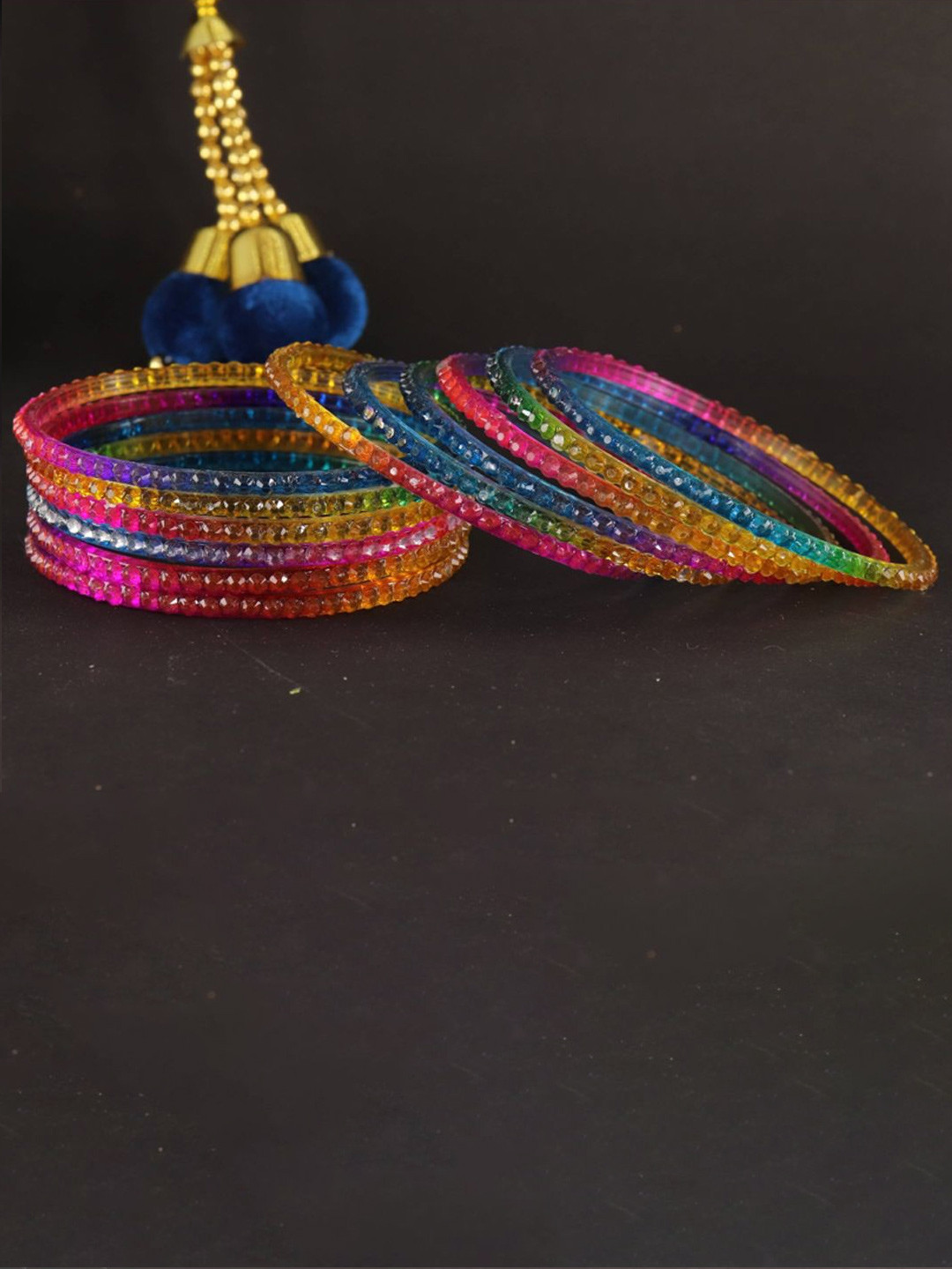 LAVAZZA Set Of 12 Crystal Studded Bangles