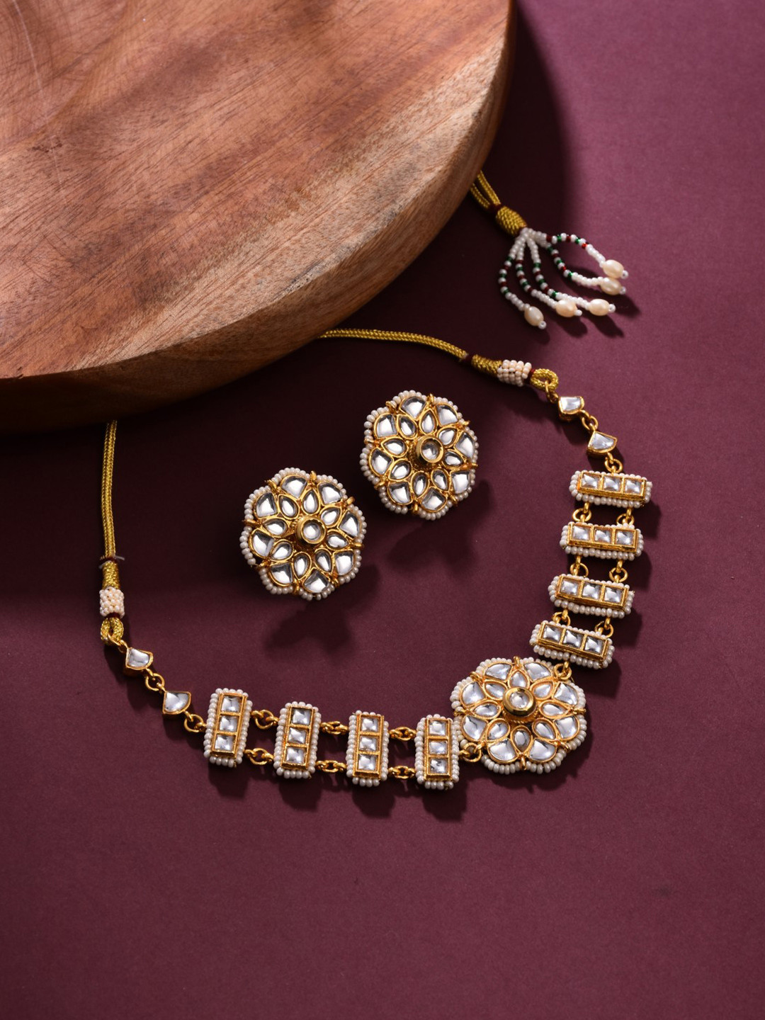 Anvik Gold-Plated Kundan Studded Neckless And Earrings
