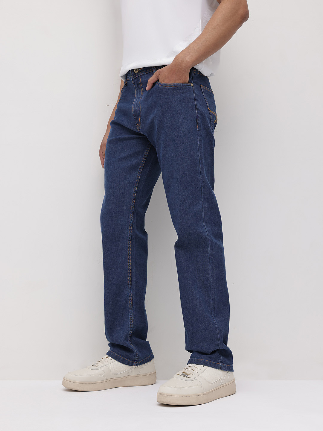 The Roaster Life Co. Men Regular Fit Mid-Rise Stretchable Jeans