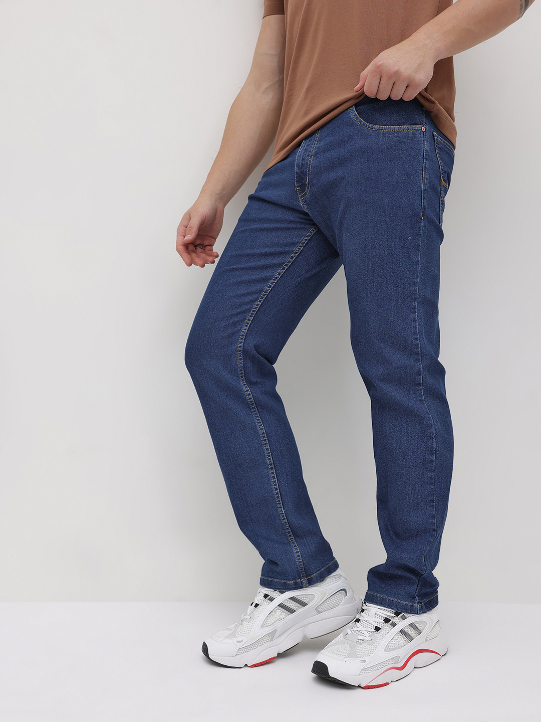 The Roadster Life Co. Men Mid-Rise Regular Fit Stretchable Jeans
