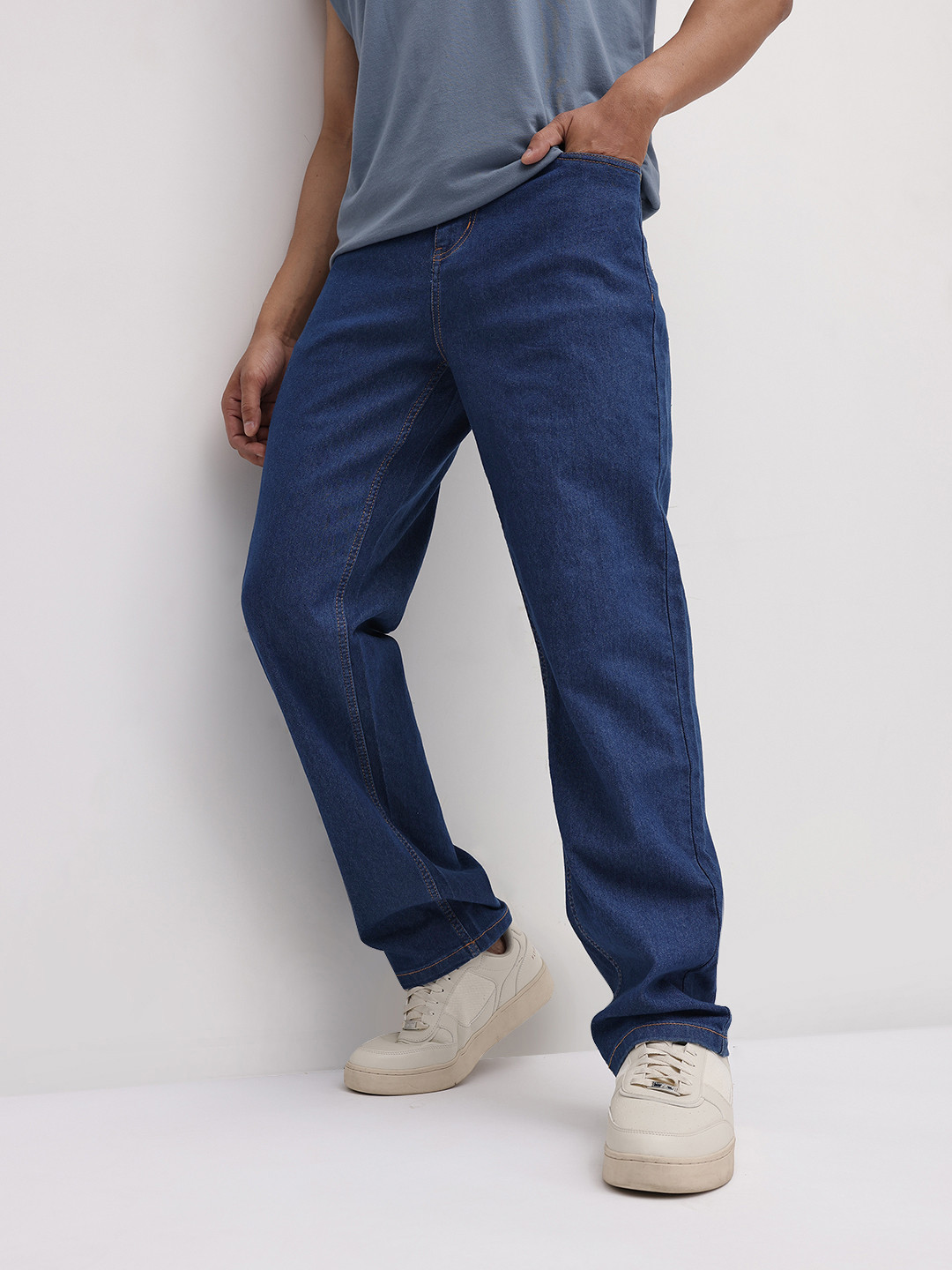 The Roadster Life Co. Men Mid-Rise Straight Fit Stretchable Jeans