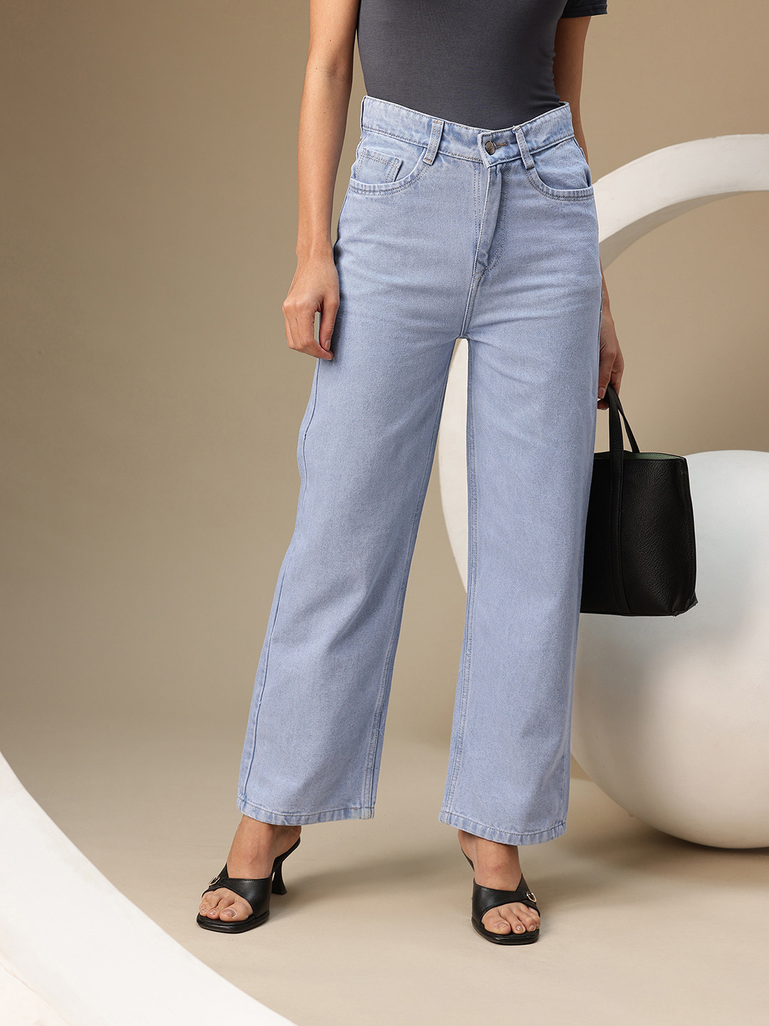 Chemistry Women Bootilicious Straight Fit Light Fade Stretchable Jeans