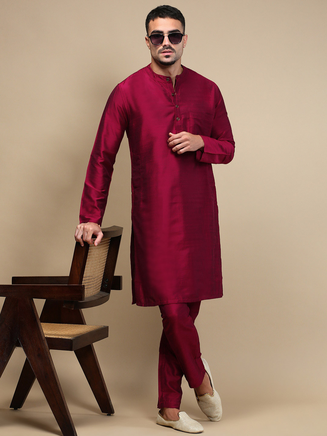 WHITE HEART Men Mandarin Collar Solid Viscose Blend Straight Kurta With Pyjamas