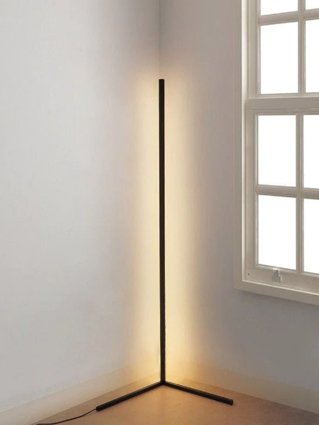 THE ARTMENT Black & White Modern Art Zenith Corner Floor Lamp
