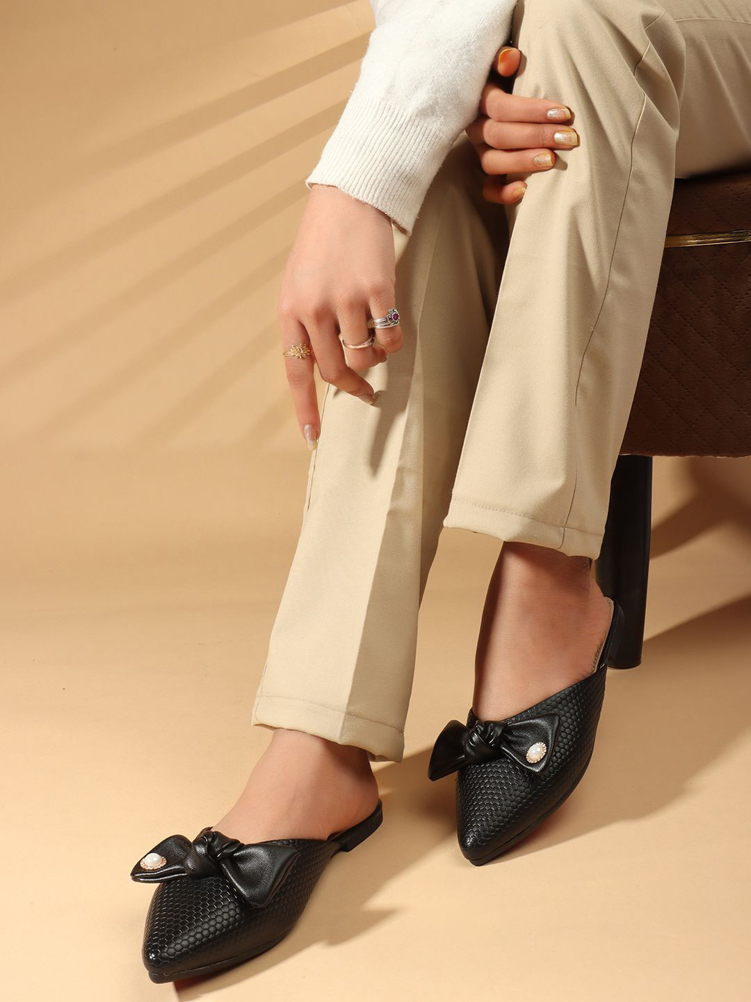 Carlton London Women Textured Bows Detail Mules
