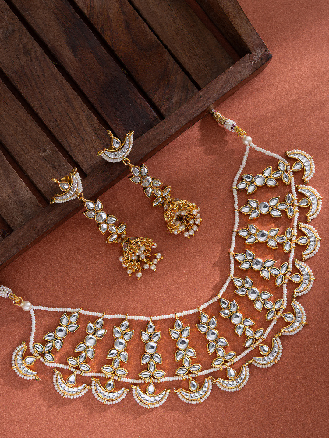 PANASH Gold-Plated Stones and Beads Studded Jewellery Set