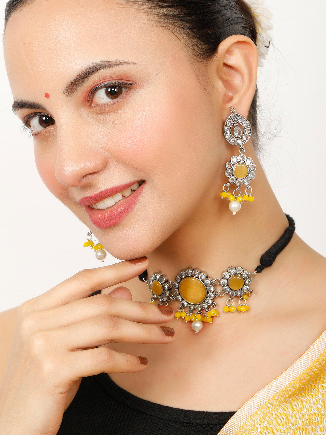 VIVAZS Yellow & Silver-Plated Antique Choker Jewellery Set