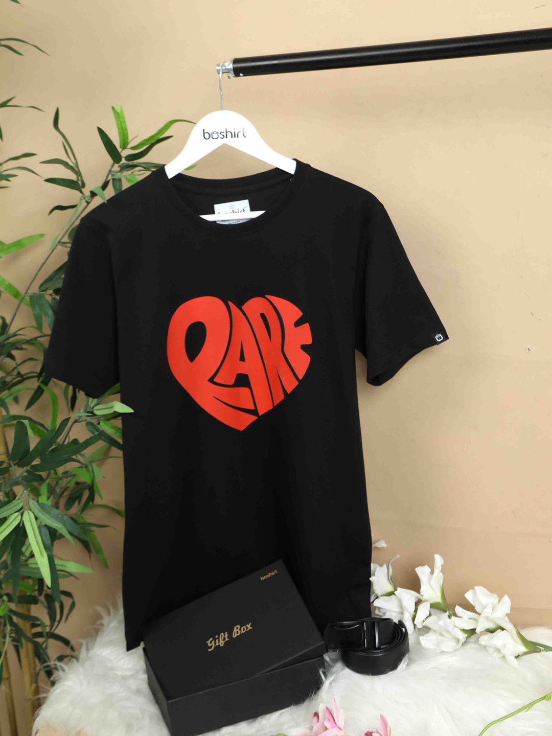 Bushirt Men Printed Valentine's T-shirt & Belt Gift Box