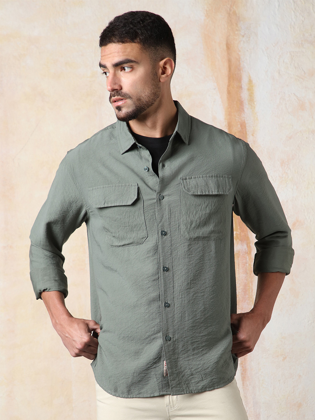 High Star Men Relaxed Fit Spread Collar Double Flap pocket utility Solid Textured Casual Shirt