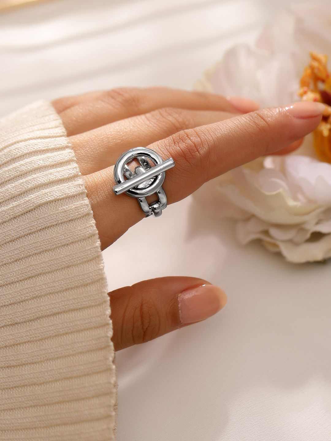 Rubans Voguish Rhodium Plated Adjustable Chain Link Statement Ring