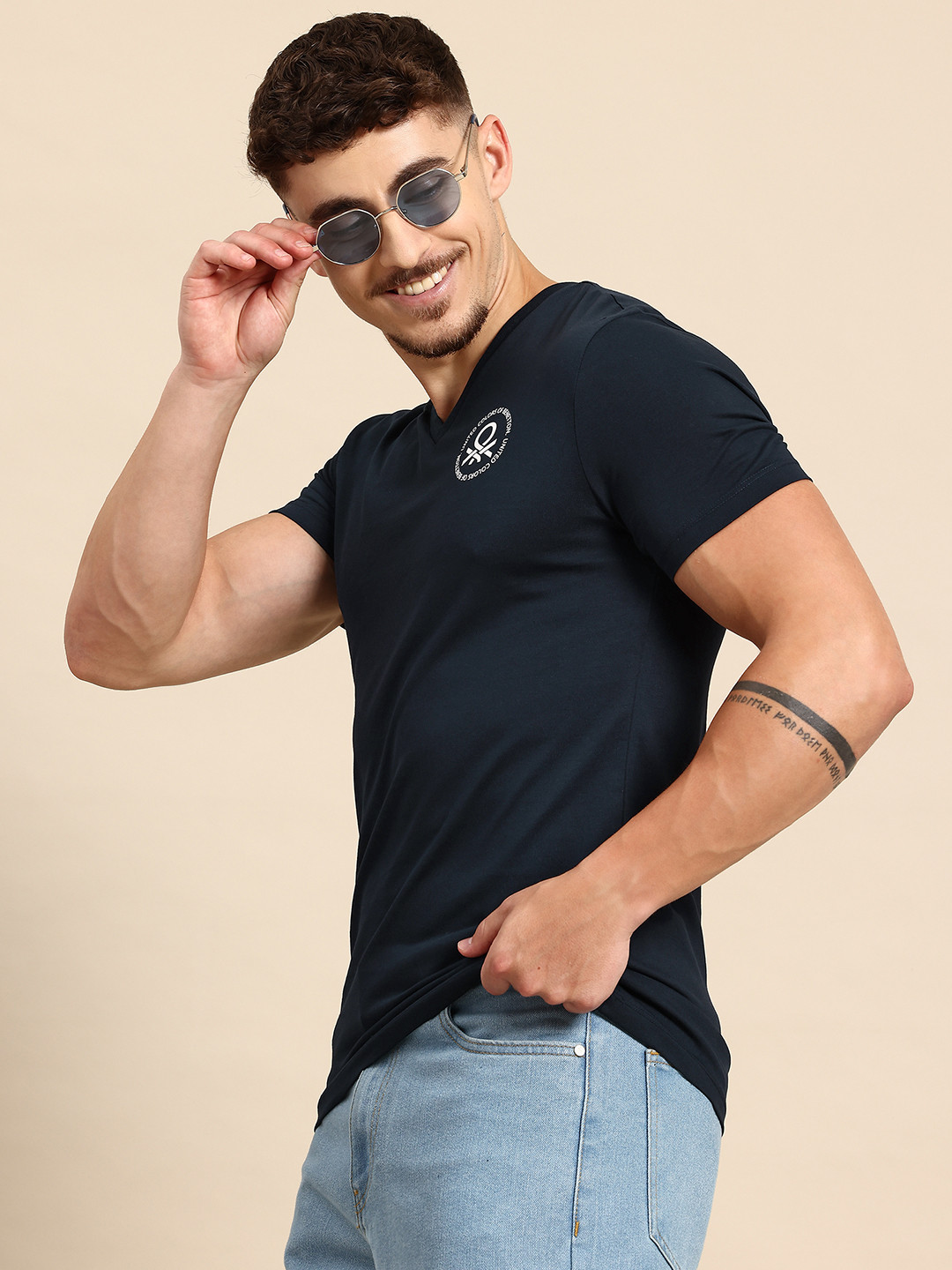 United Colors of Benetton V-Neck Print Detail T-shirt