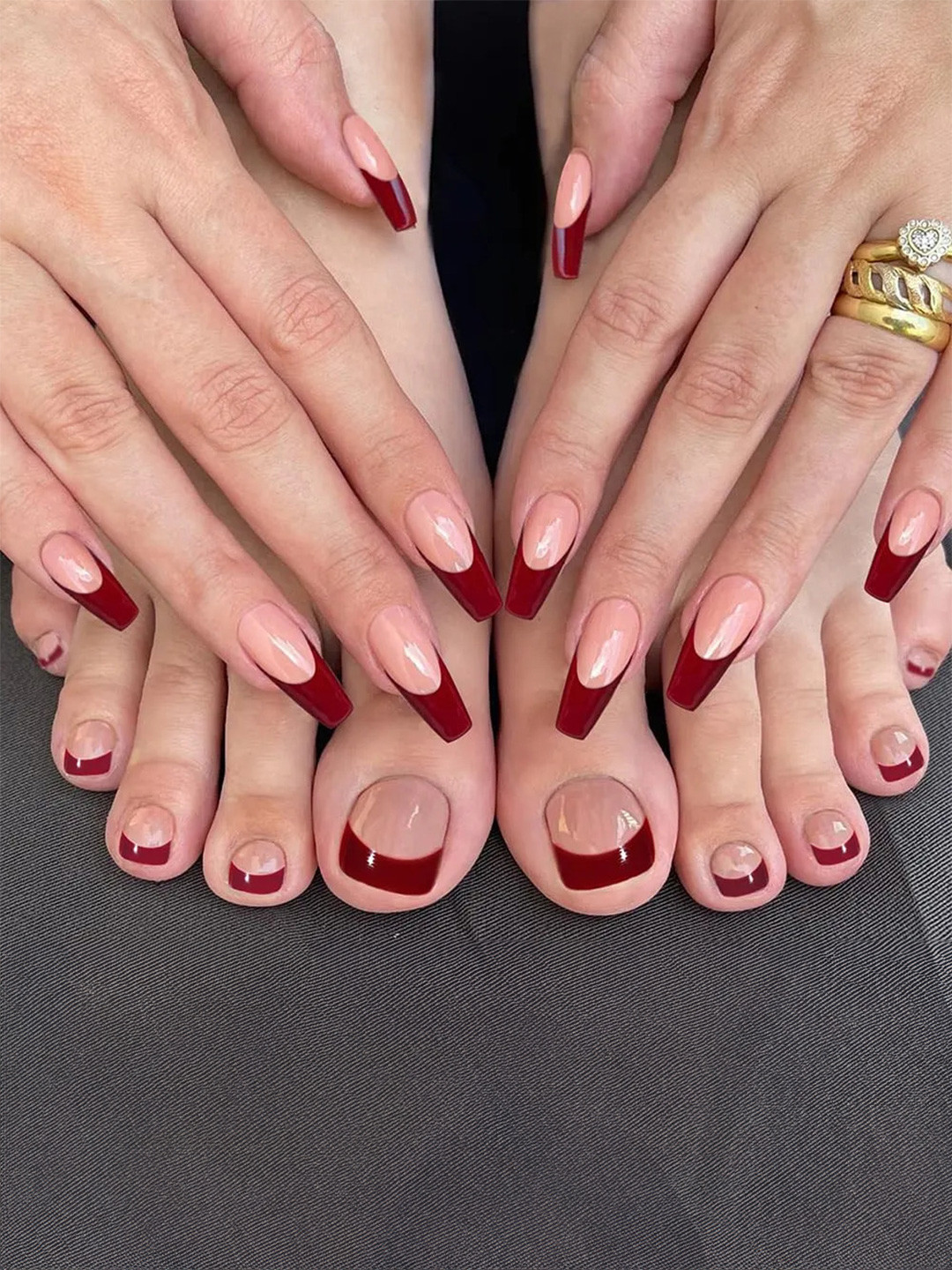 The Pink Truck Set Of 48 Artificial Reusable Hand & Toe Nail With Glue - Red