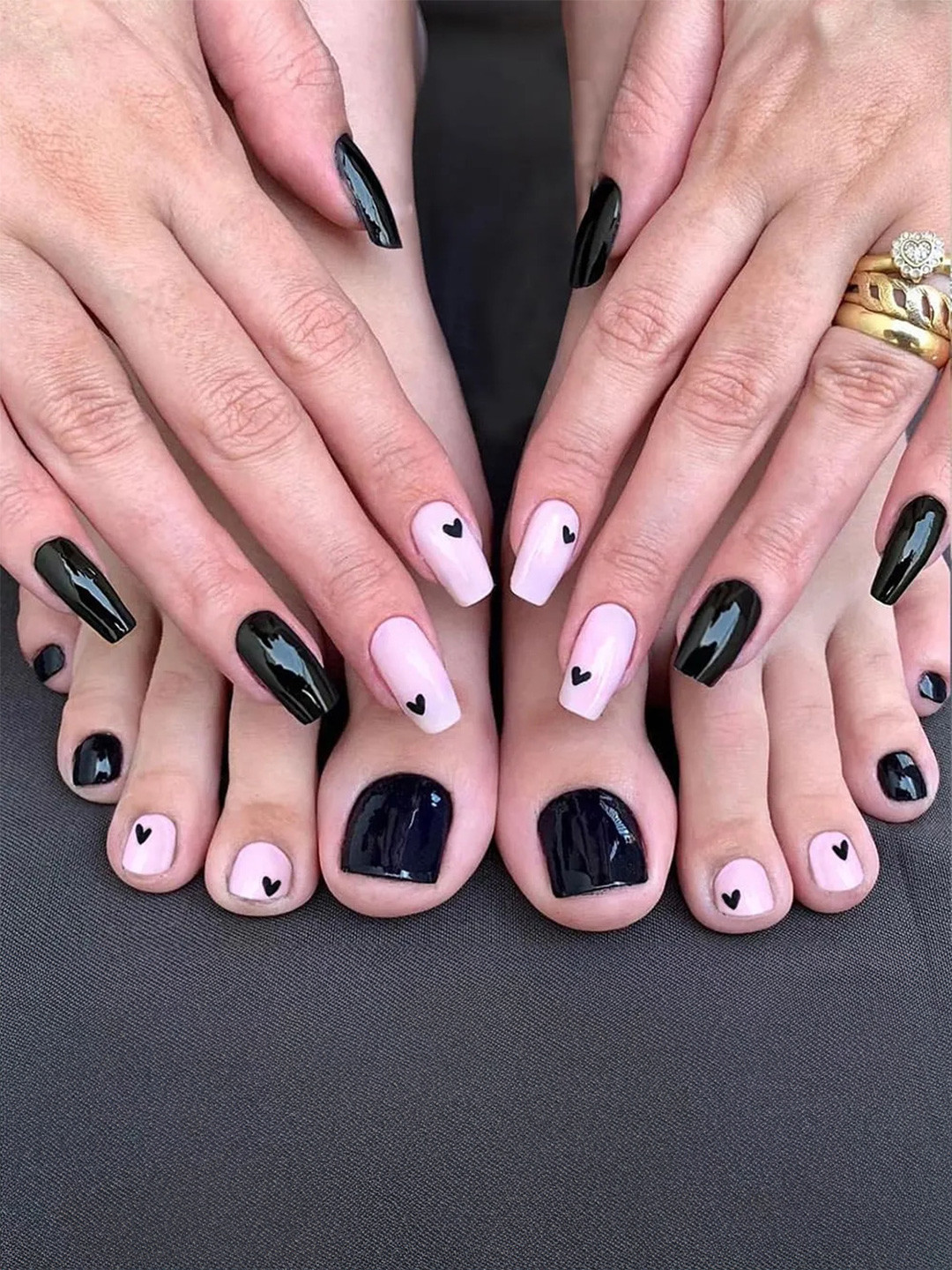 The Pink Truck Set Of 48 Artificial Reusable Hand & Toe Nail With Glue - Black