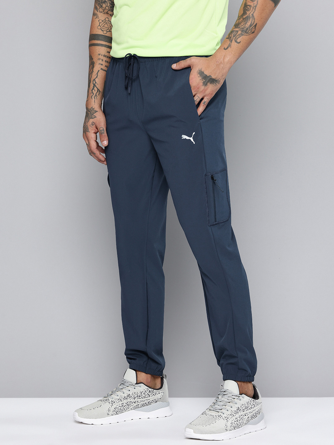 PUMA Men Flex Trend Drycell Woven Training Joggers