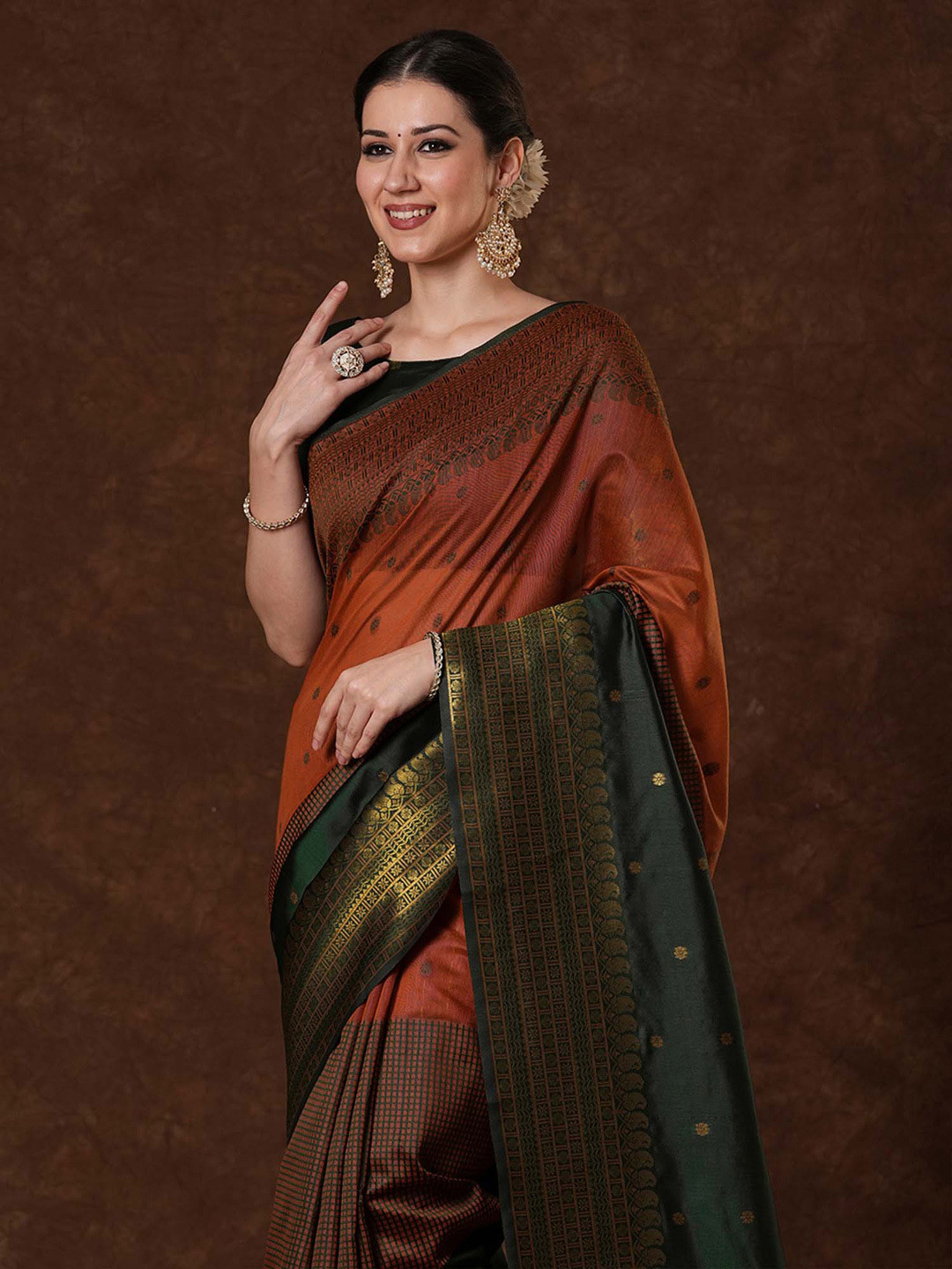 Saree mall Checked Zari Venkatgiri Sarees