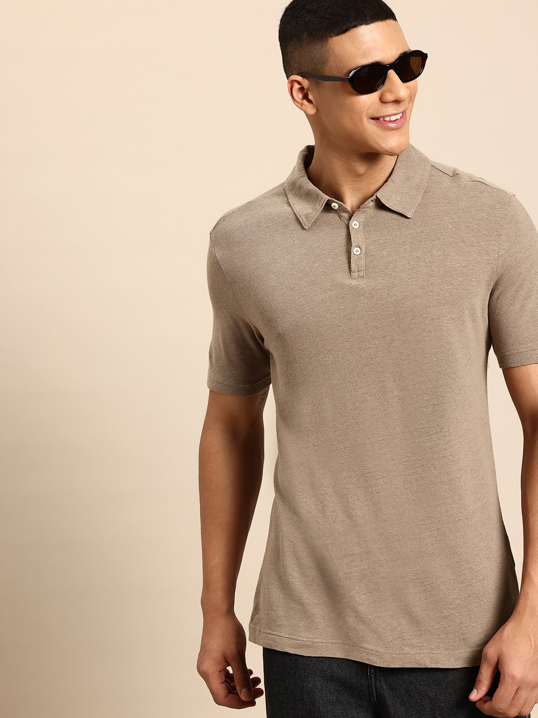 United Colors of Benetton Men Cotton Linen Polo Collar T-shirt