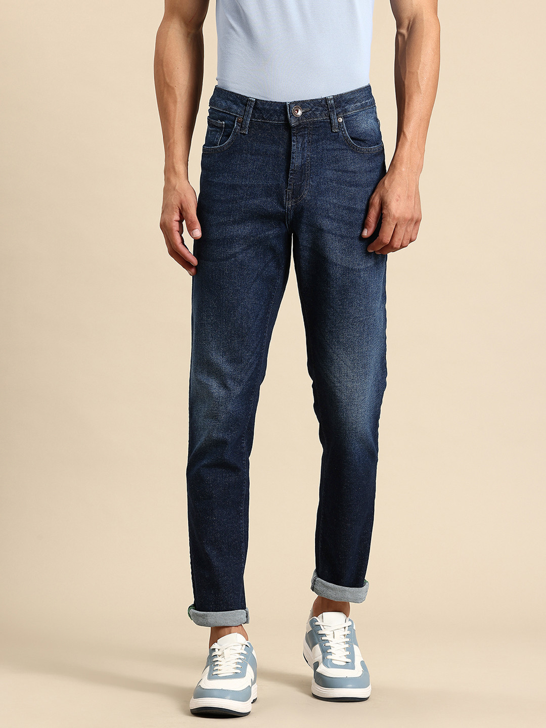 United Colors of Benetton Men Sim Tapered Fit Mid-Rise Light Fade Stretchable Jeans